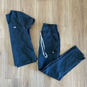FIGS Navy Blue Scrub Set